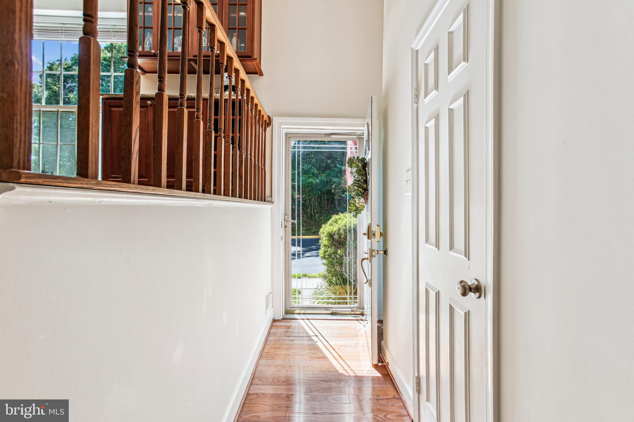 5709 BURKE TOWNE COURT
