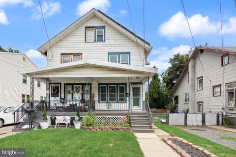 Townhouse For Sale - 120 W Federal Street<br/> BURLINGTON, NJ 08016