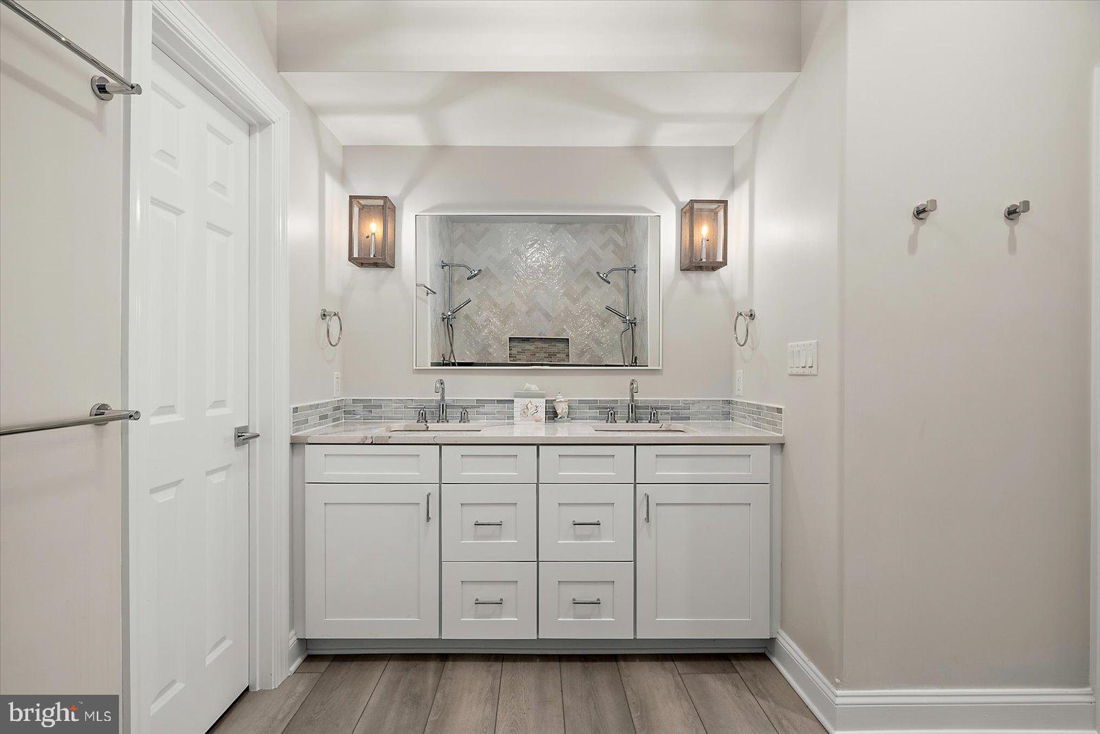 ESTATES AT INLET ISLE - Residential