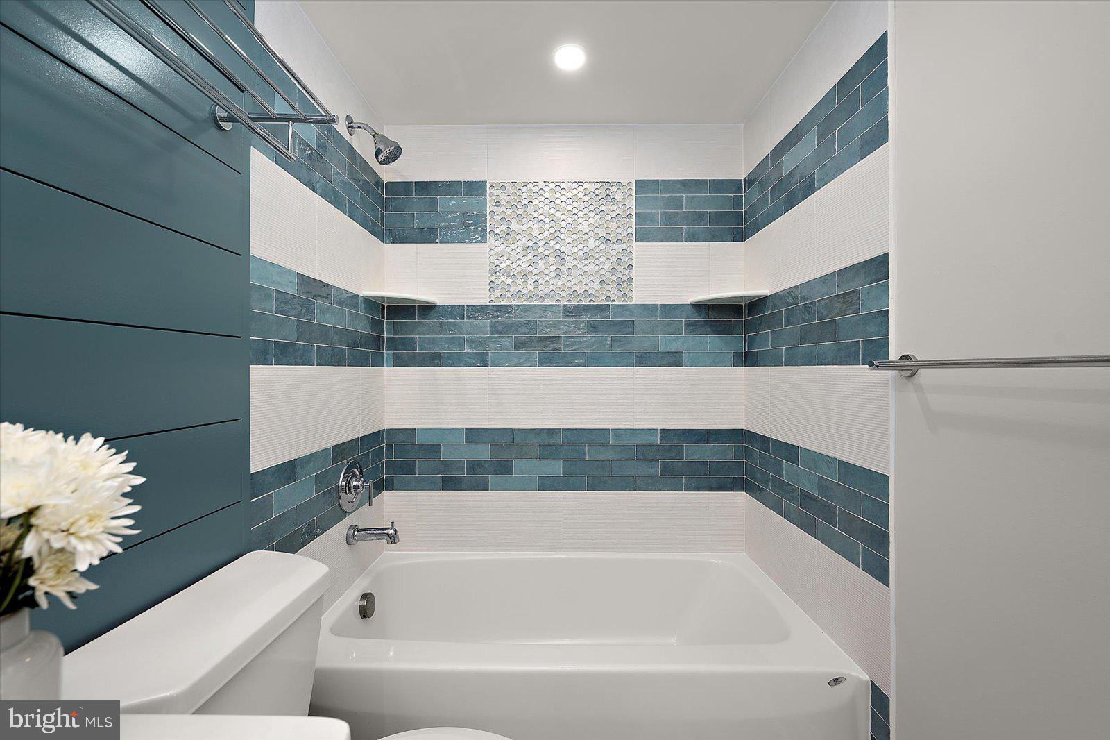 ESTATES AT INLET ISLE - Residential