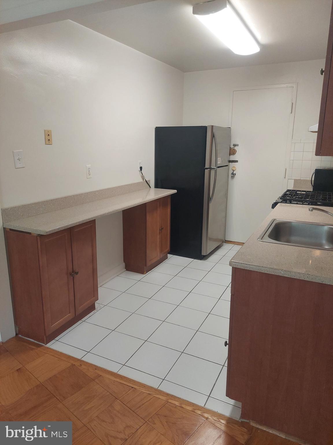 GROSVENOR PARK - Residential Lease