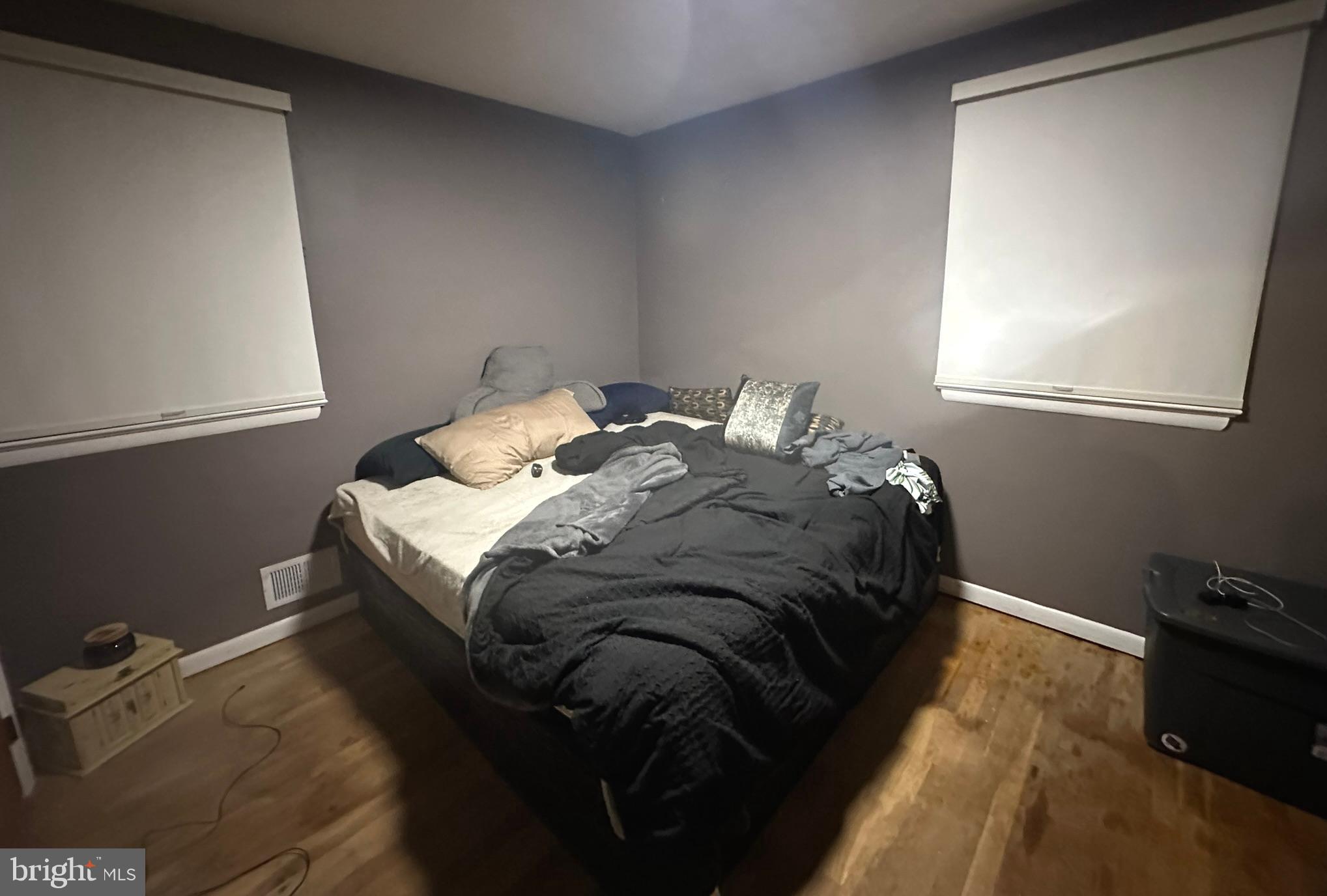 CHRIS MAR MANOR - Residential