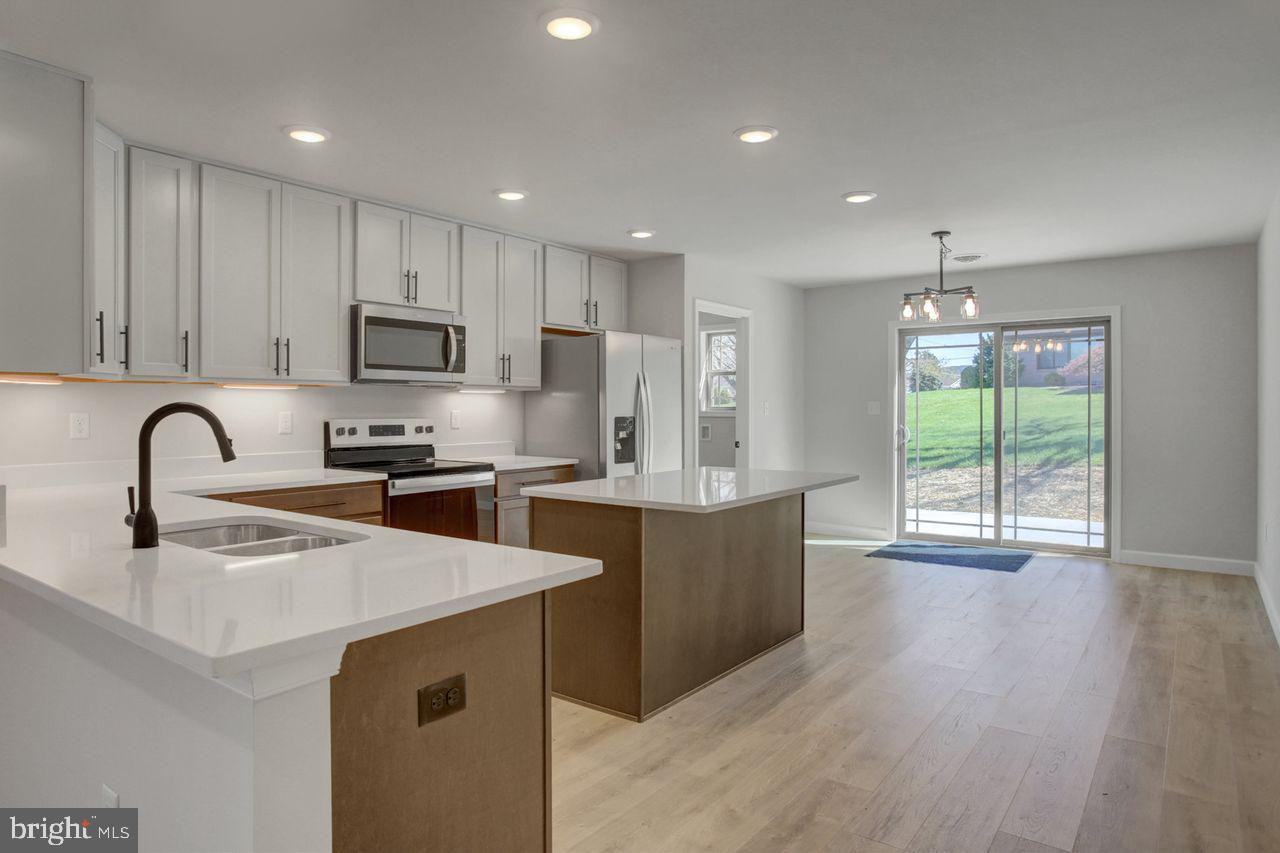 PENN NATIONAL GOLF COURSE COMMUNITY - Residential