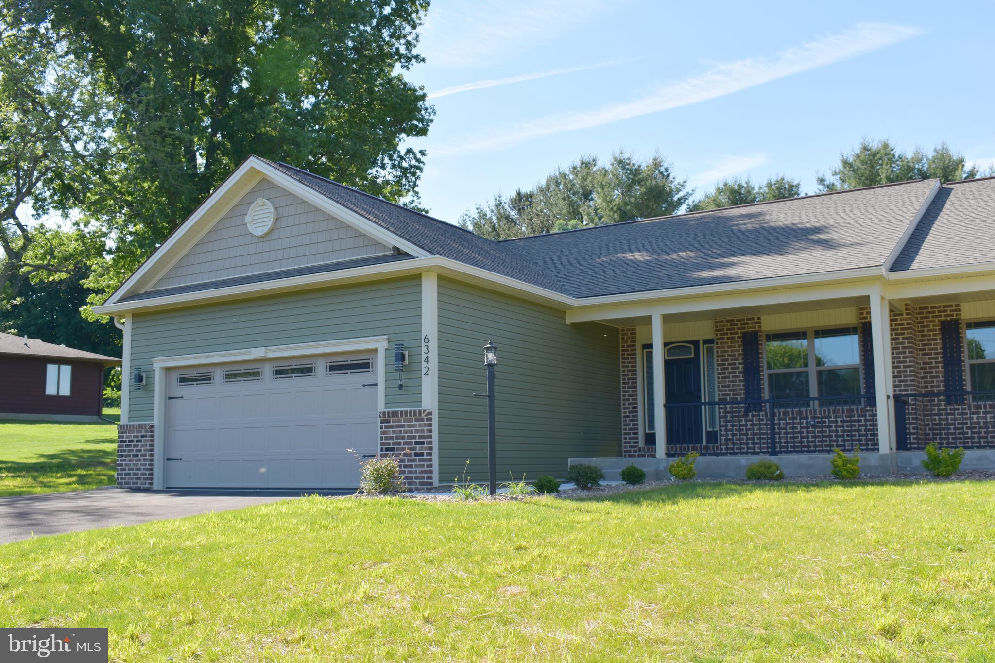 PENN NATIONAL GOLF COURSE COMMUNITY - Residential