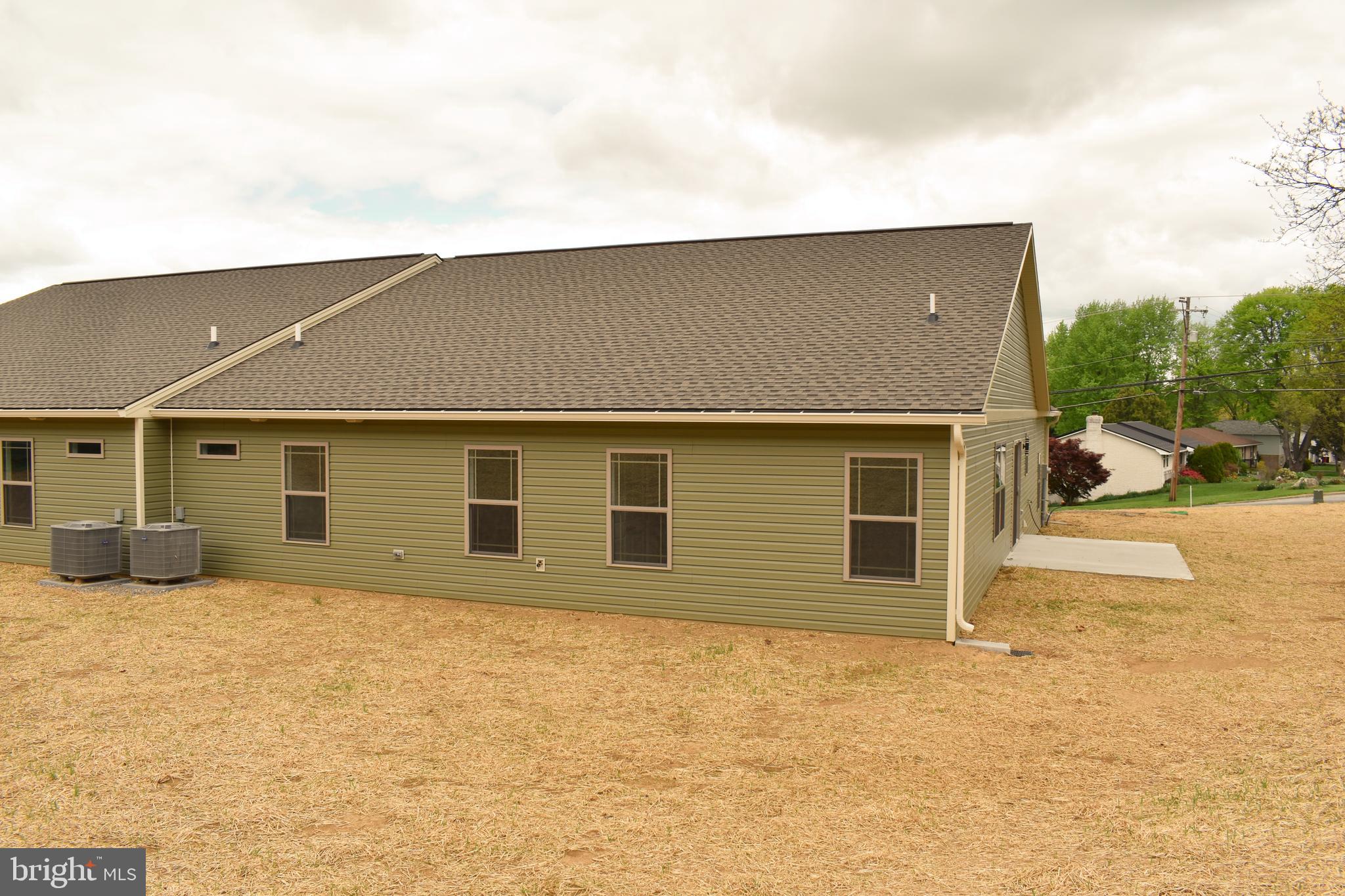 PENN NATIONAL GOLF COURSE COMMUNITY - Residential