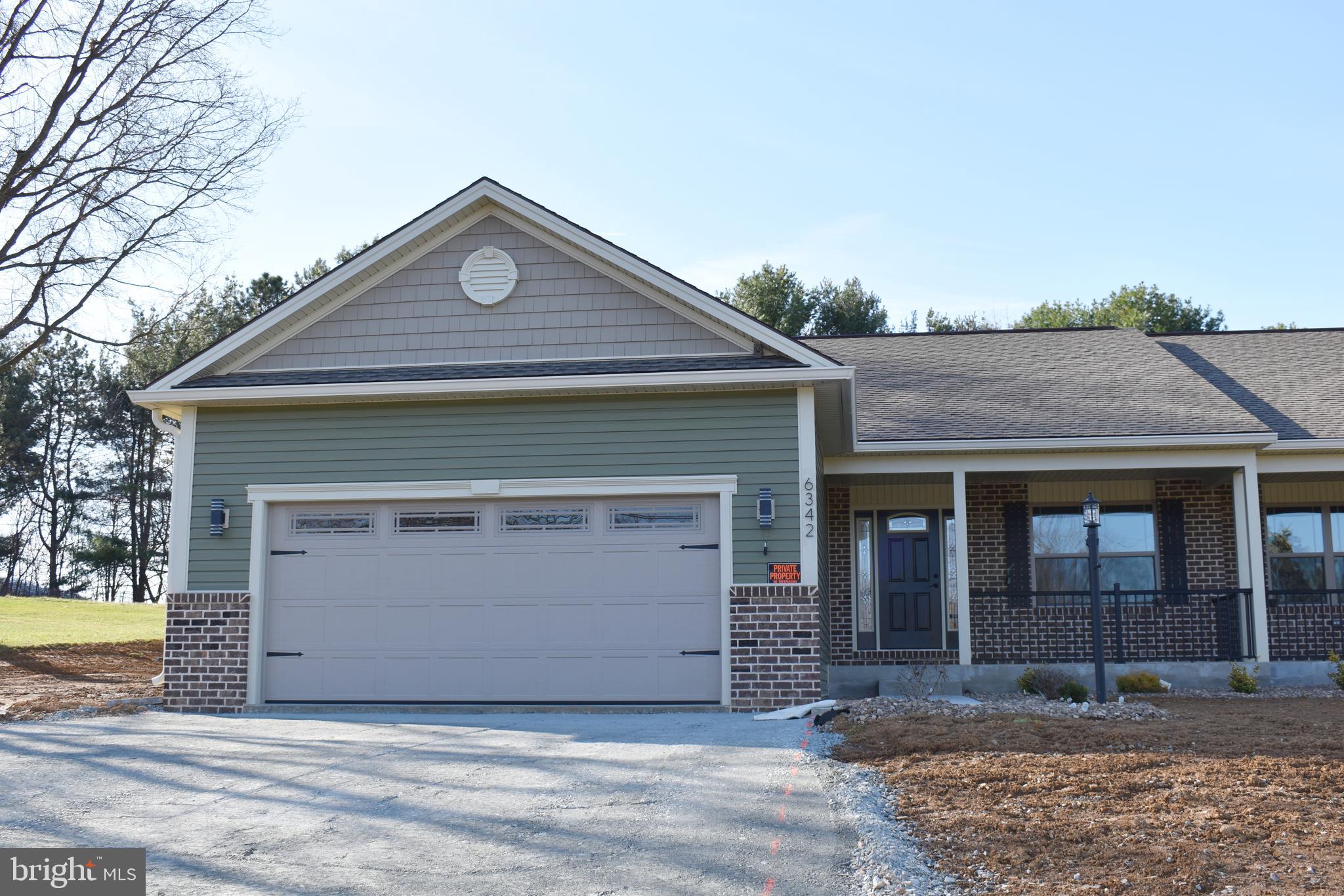 PENN NATIONAL GOLF COURSE COMMUNITY - Residential