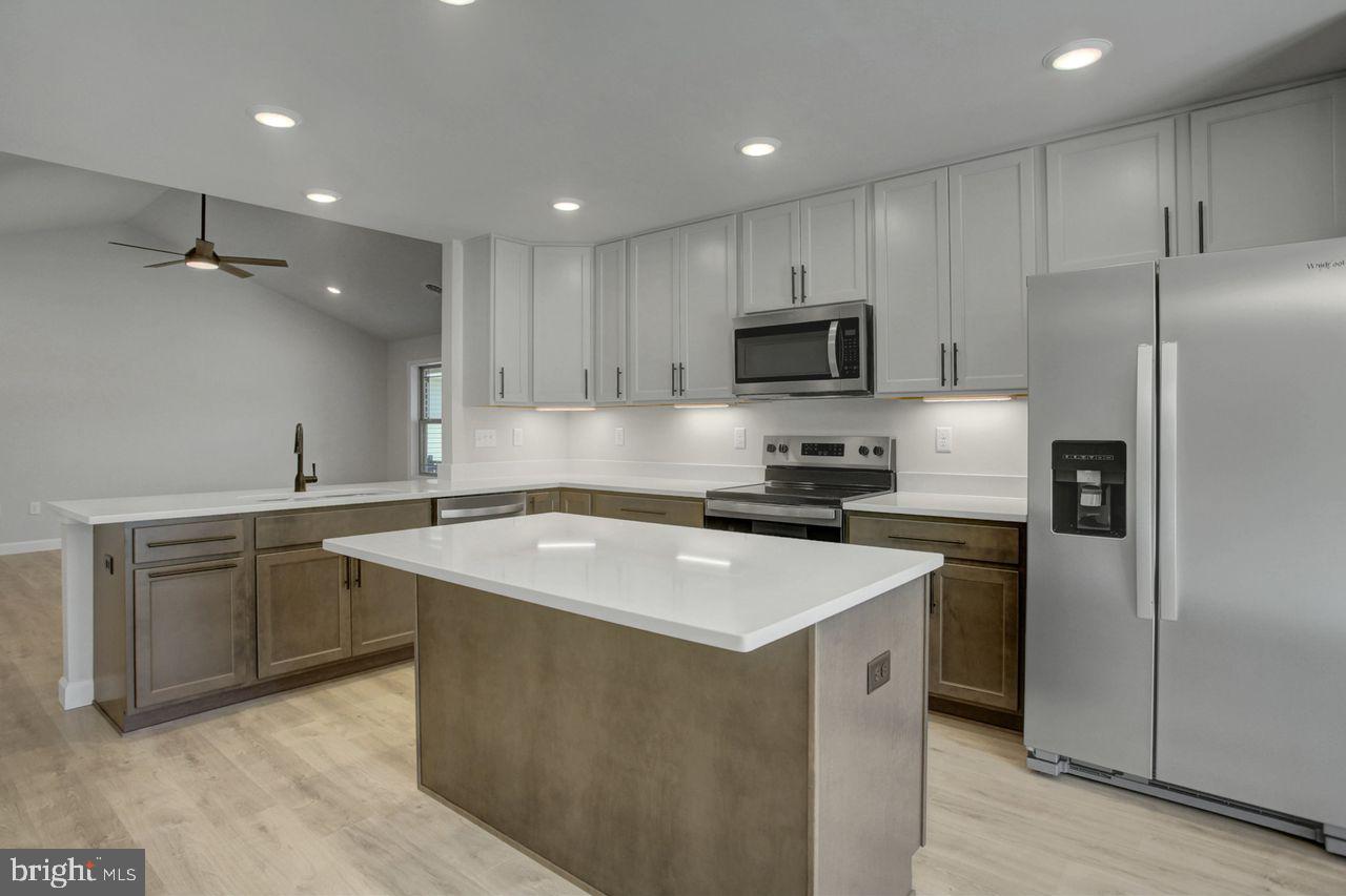 PENN NATIONAL GOLF COURSE COMMUNITY - Residential