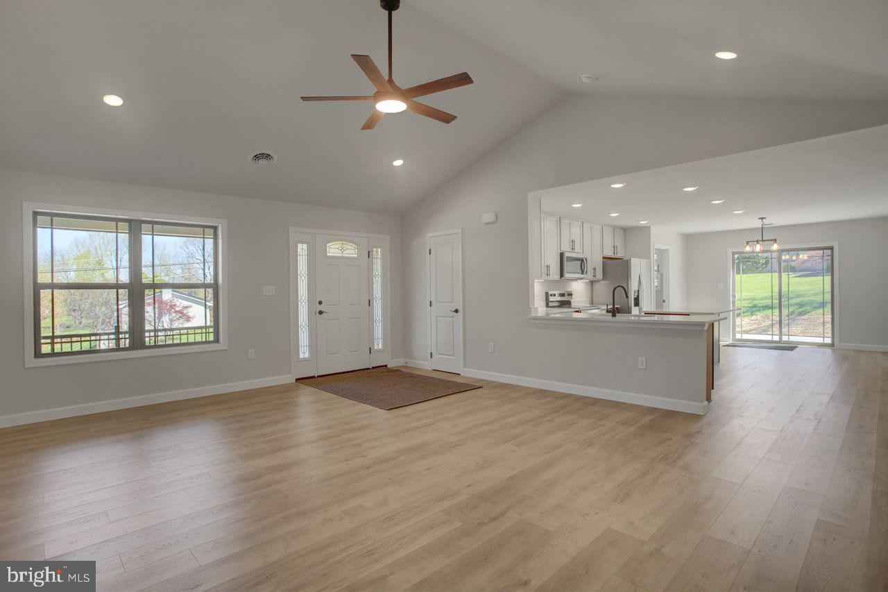 PENN NATIONAL GOLF COURSE COMMUNITY - Residential