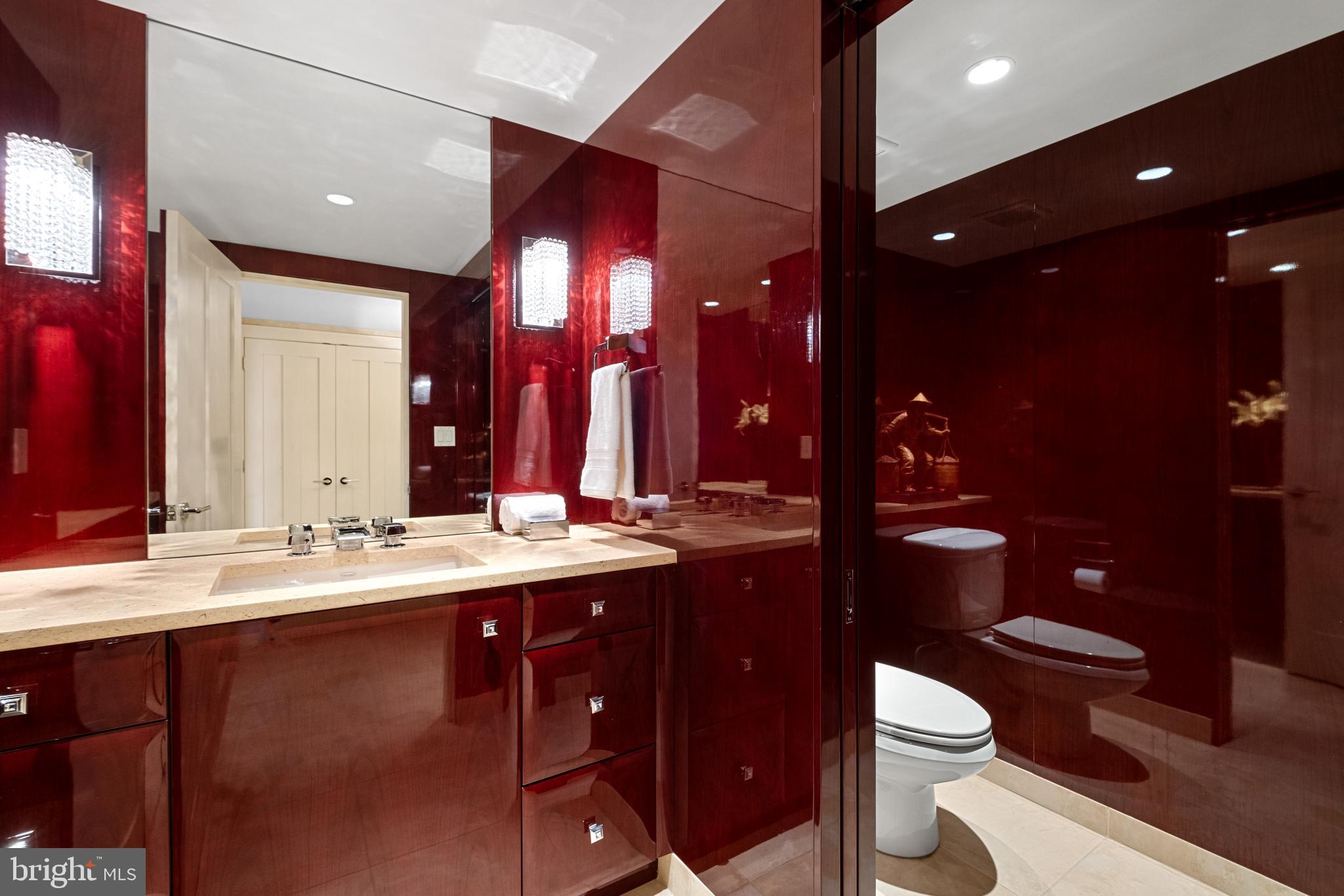 WASHINGTON SQ - Residential