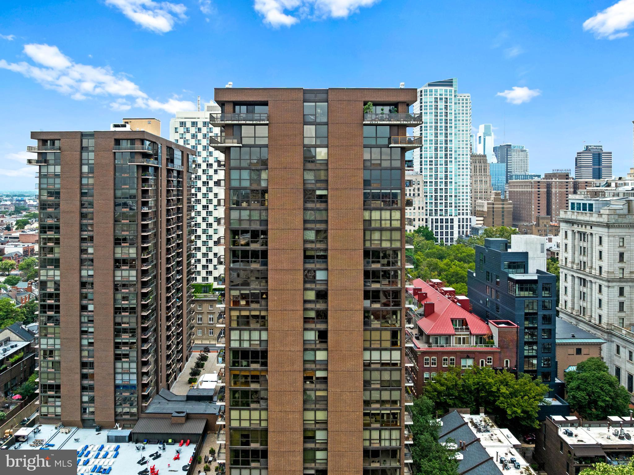 WASHINGTON SQ - Residential
