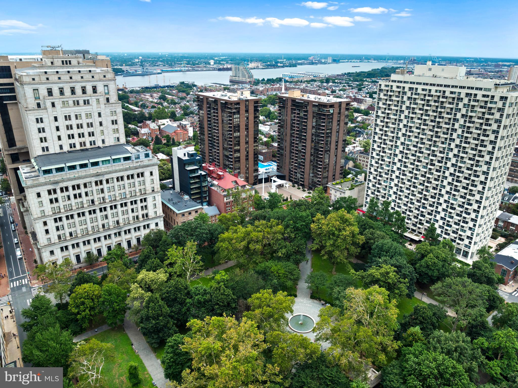 WASHINGTON SQ - Residential