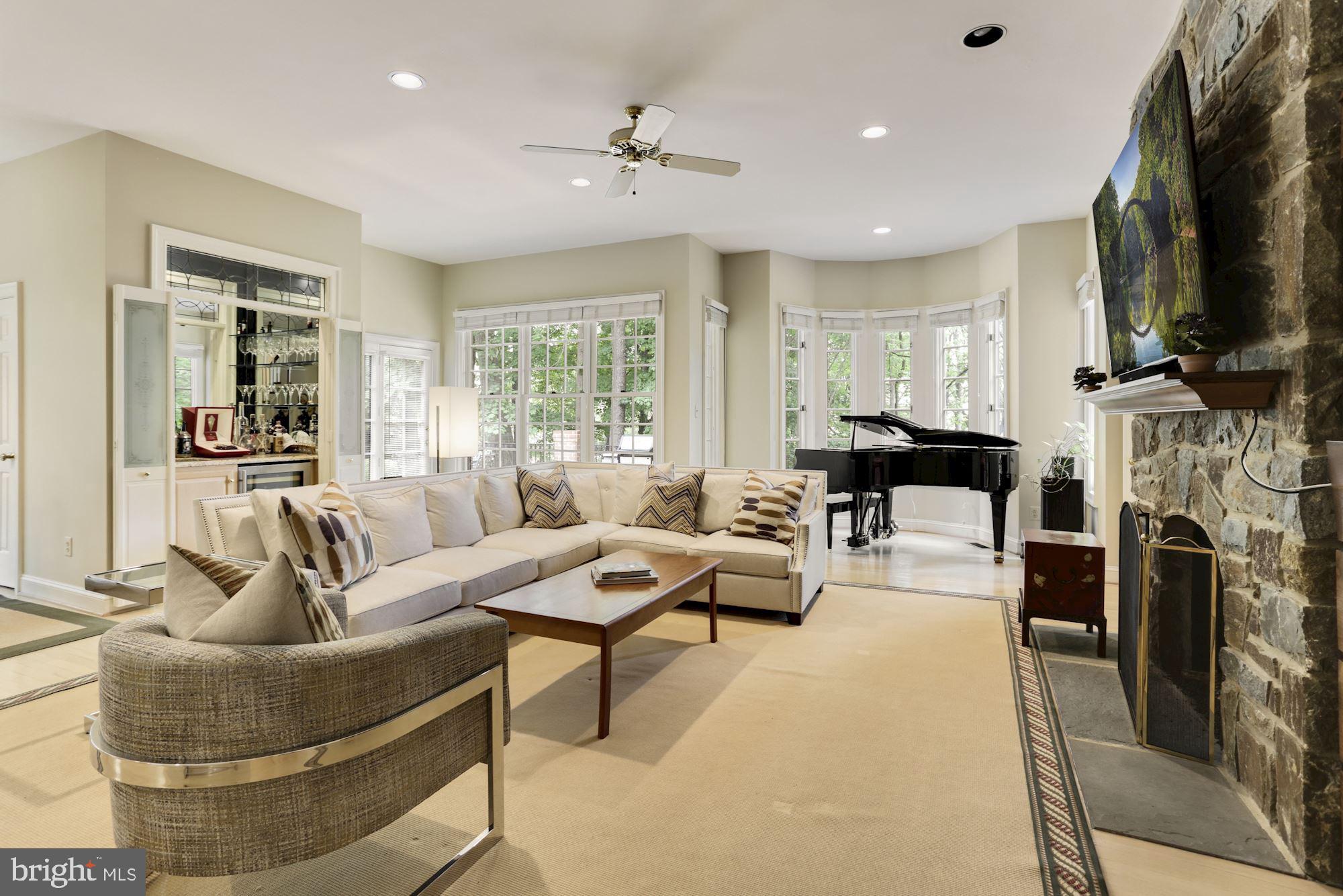 AVENEL - Residential