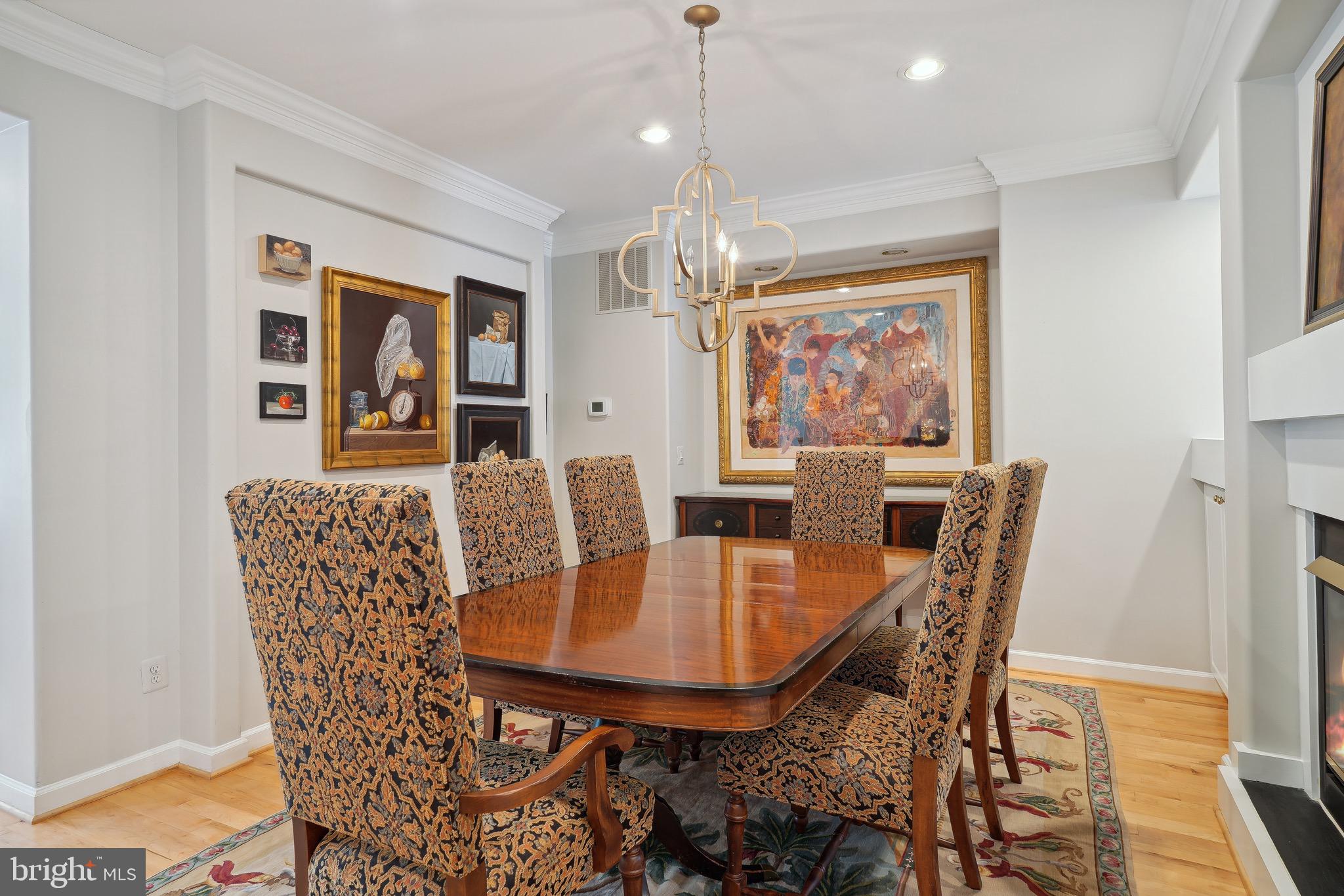 HILLCREST - Residential