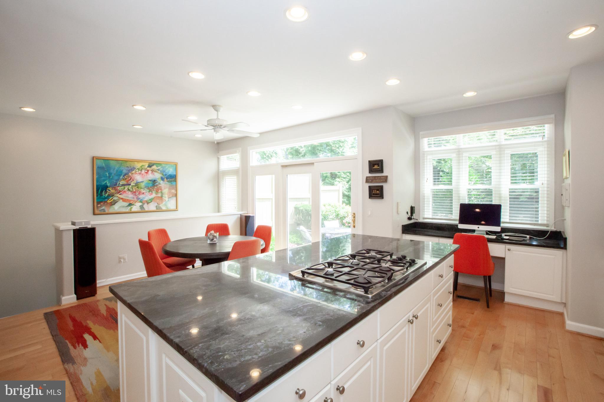 HILLCREST - Residential