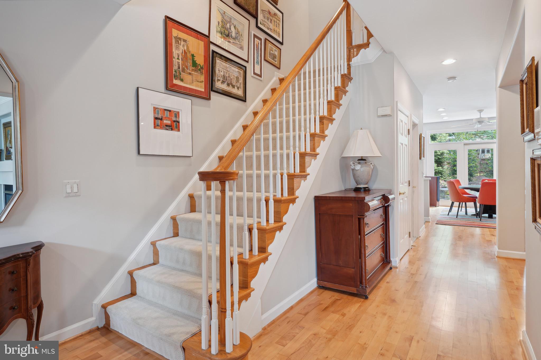 HILLCREST - Residential