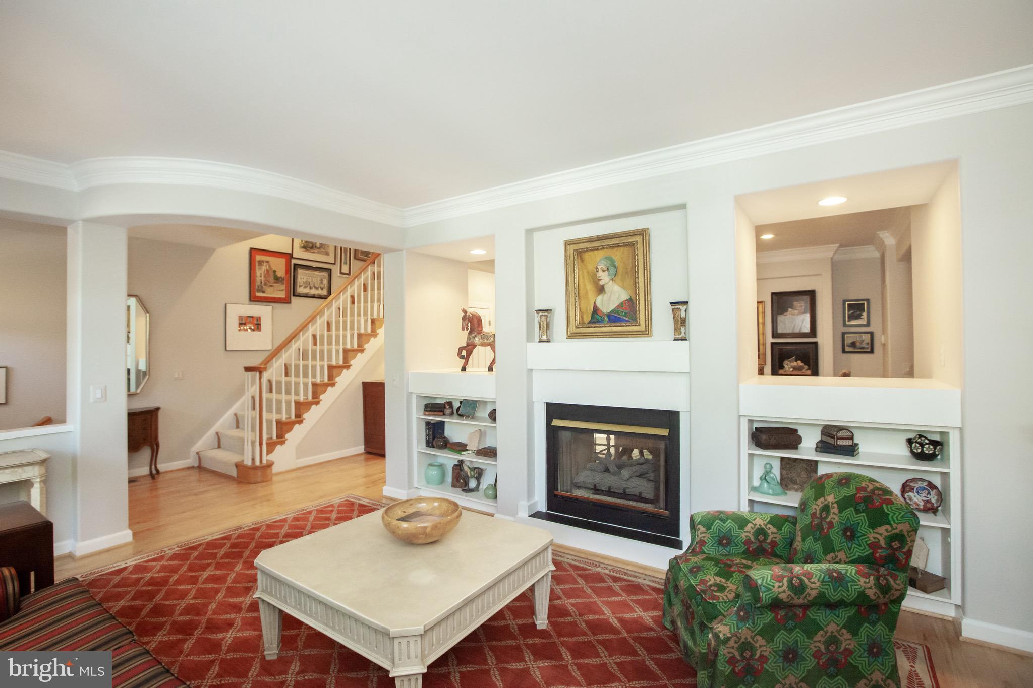 HILLCREST - Residential