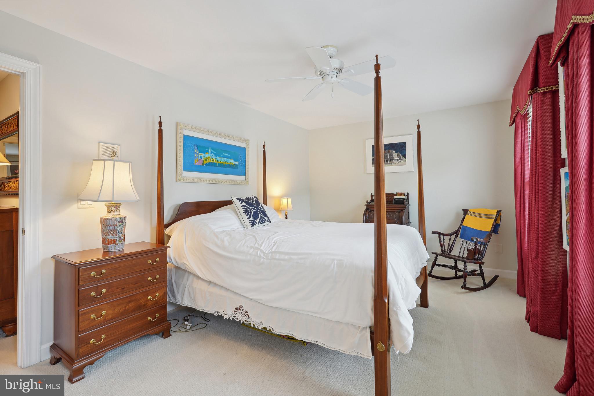 HILLCREST - Residential