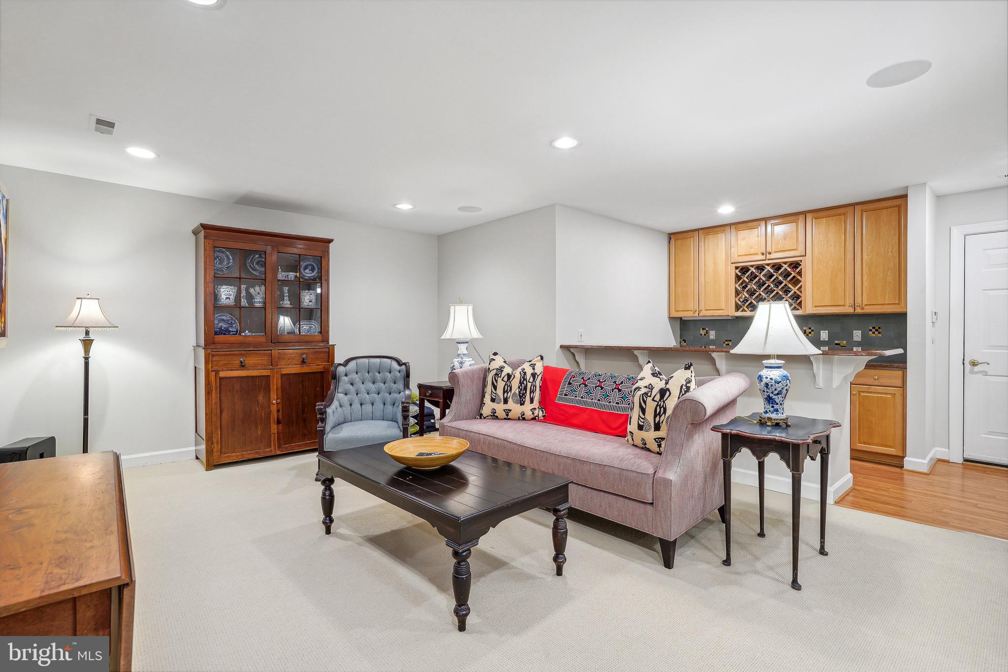 HILLCREST - Residential