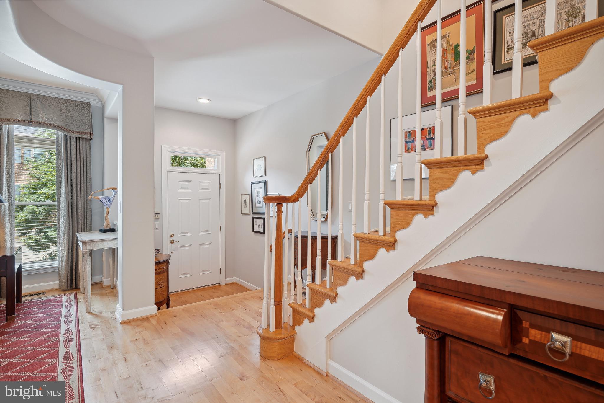 HILLCREST - Residential