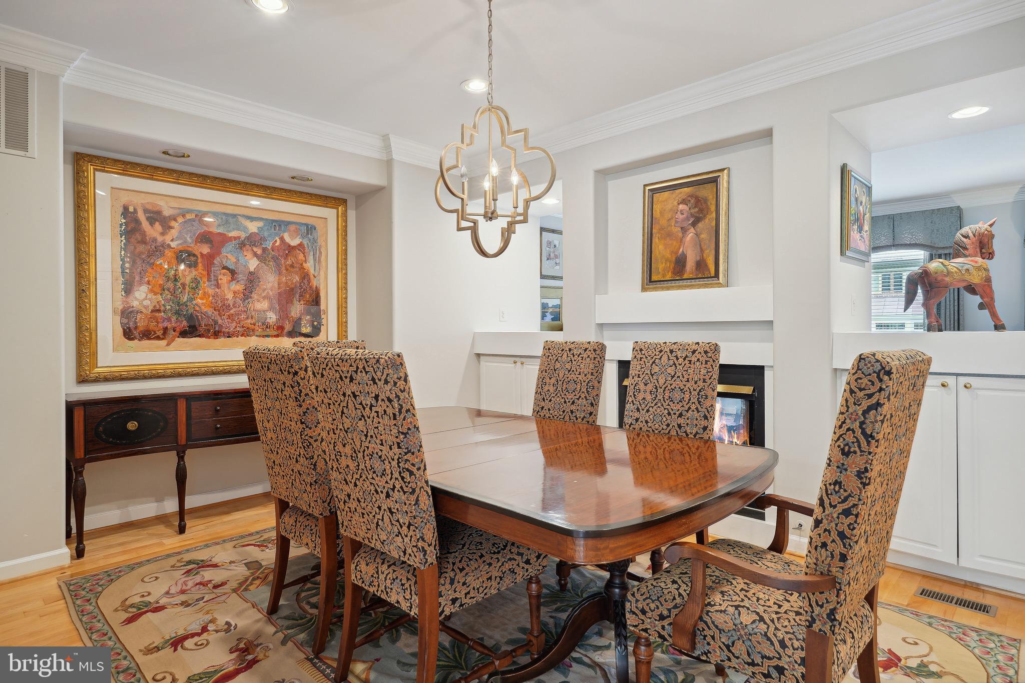 HILLCREST - Residential