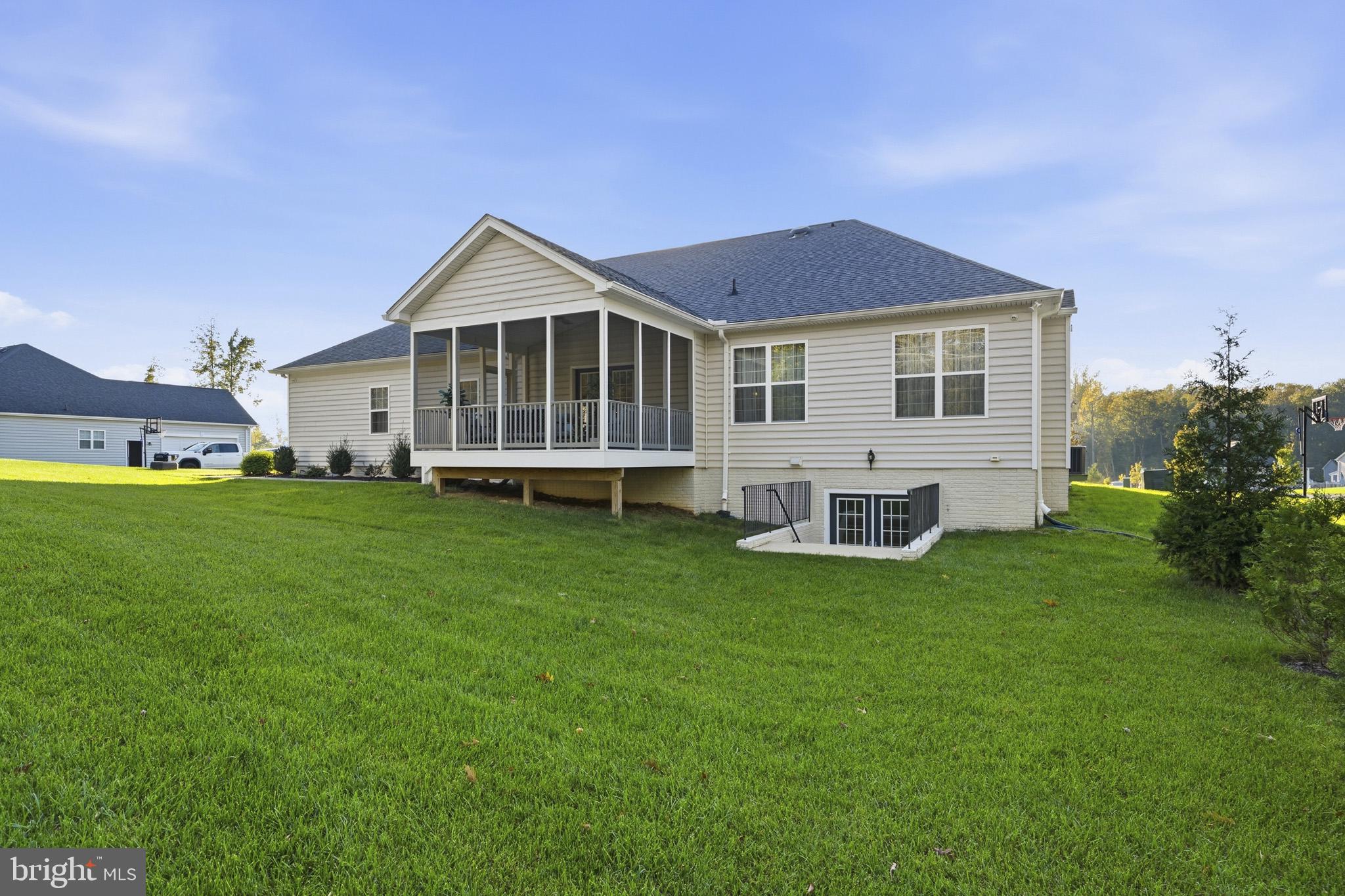 2034 SAINT PAULS COURT