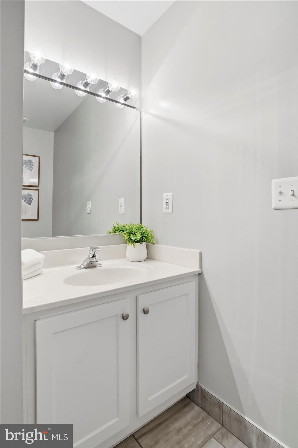 MAYS CHAPEL - Residential