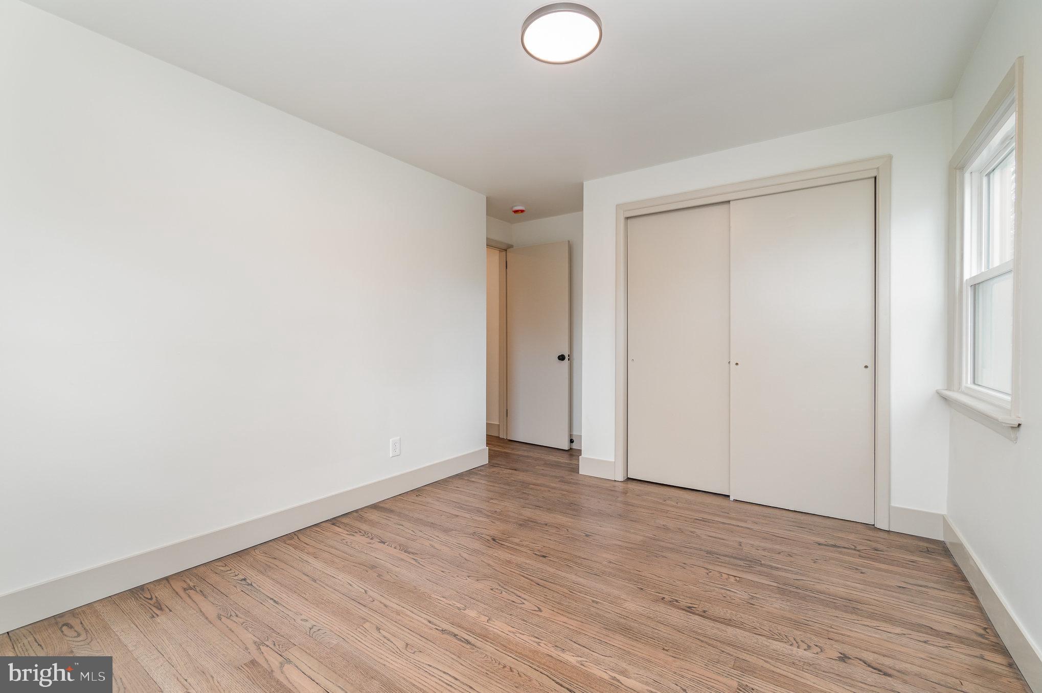 HUNTERS POINT - Residential