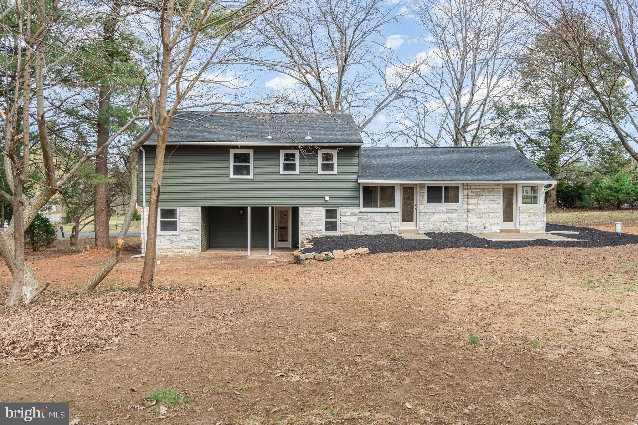 HUNTERS POINT - Residential