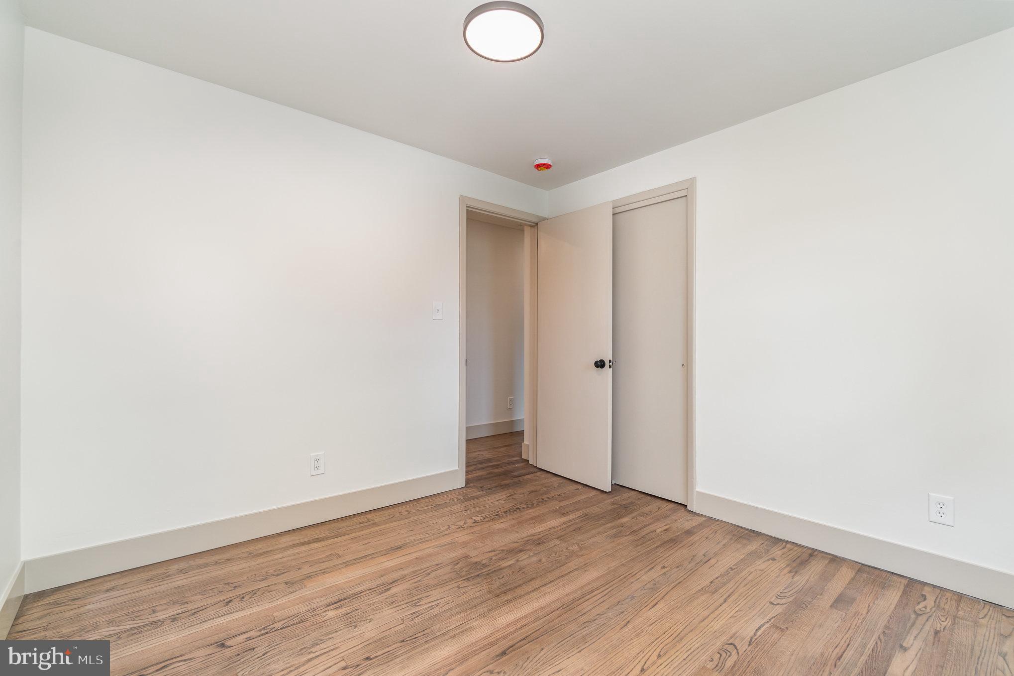 HUNTERS POINT - Residential