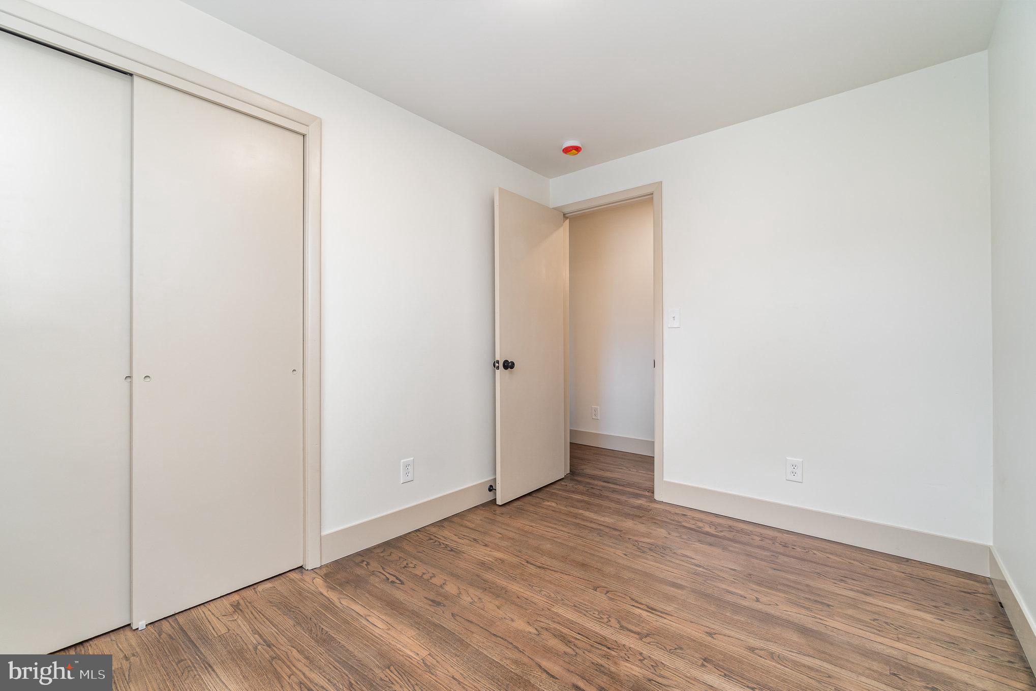 HUNTERS POINT - Residential