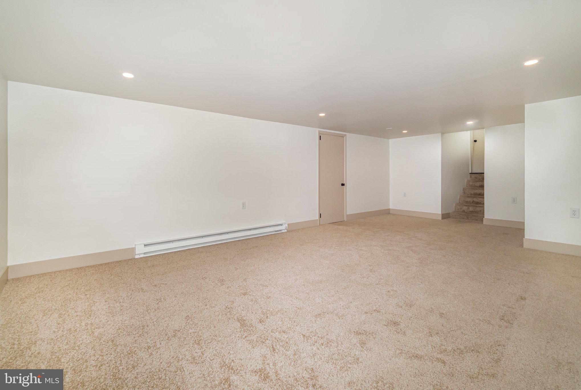 HUNTERS POINT - Residential