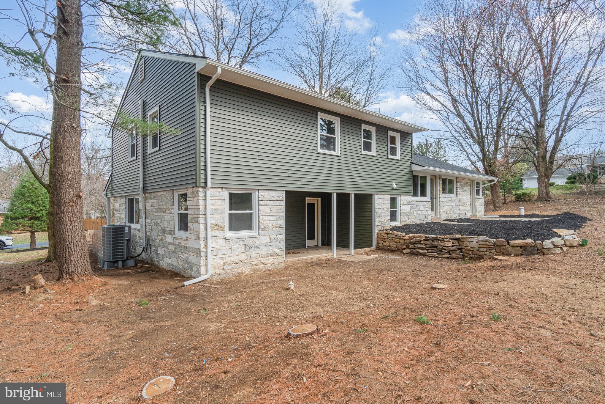 HUNTERS POINT - Residential