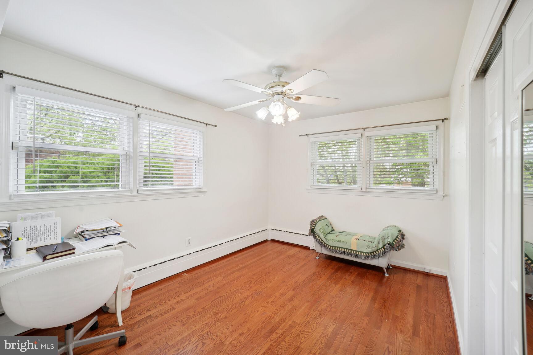 HILLANDALE FOREST - Residential