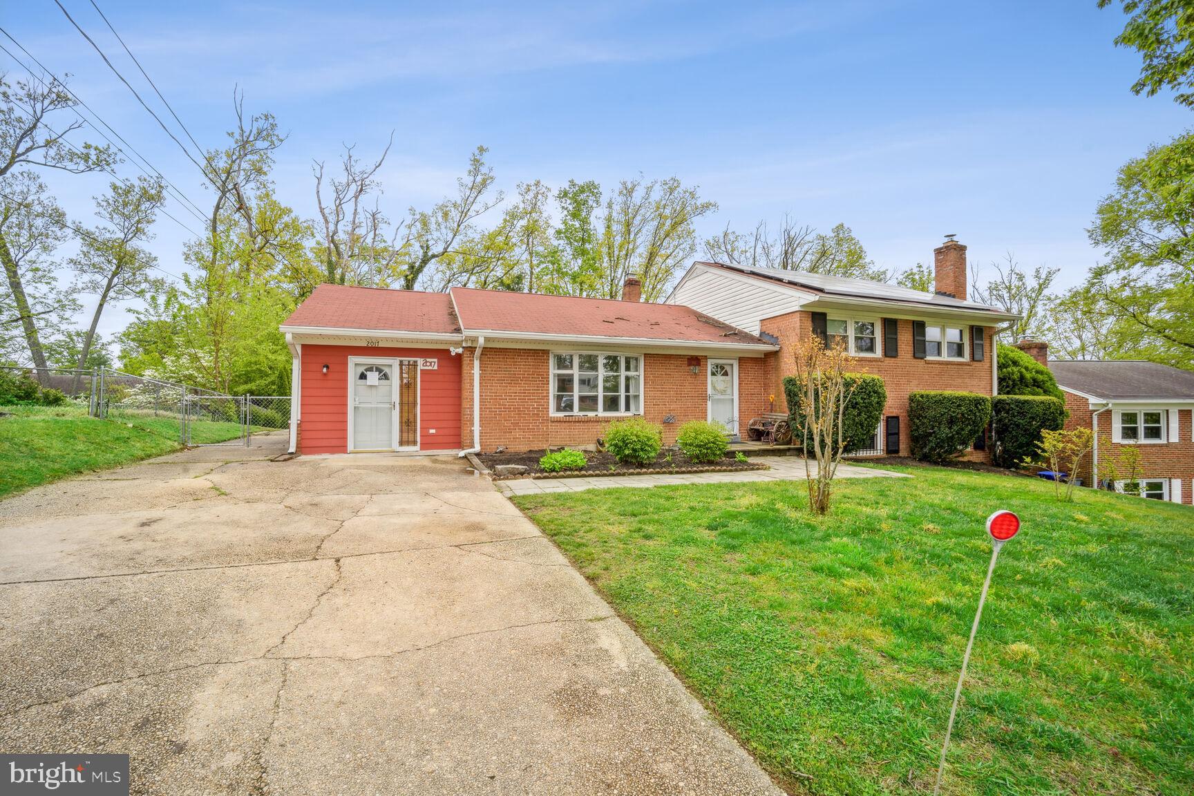 HILLANDALE FOREST - Residential