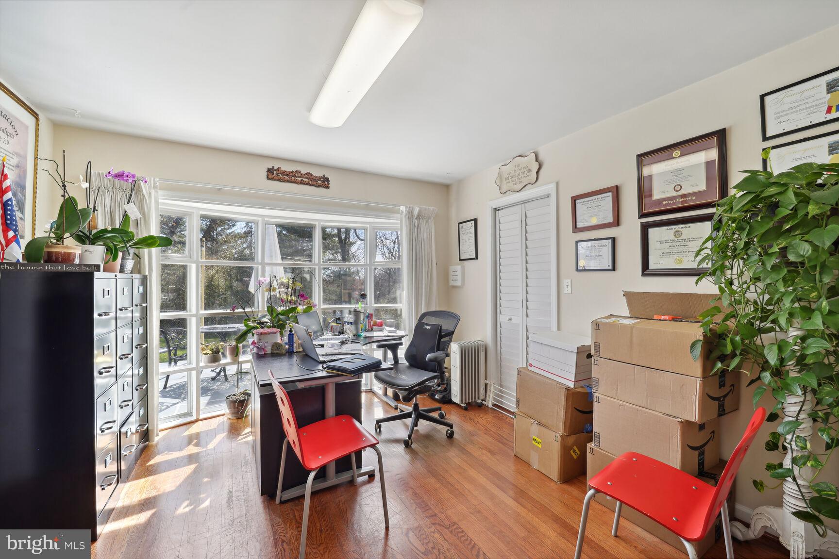 HILLANDALE FOREST - Residential