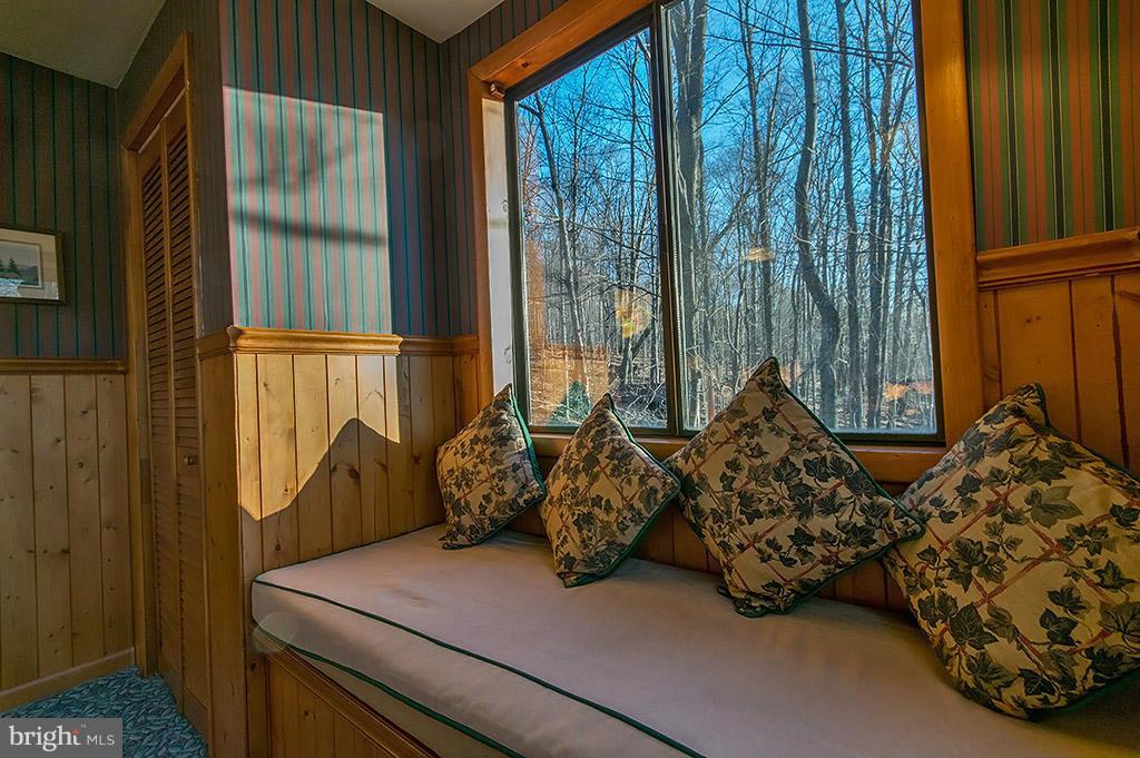 THUNDERBIRD HILLS - Residential