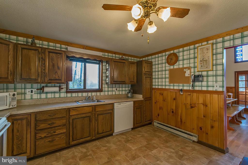 THUNDERBIRD HILLS - Residential