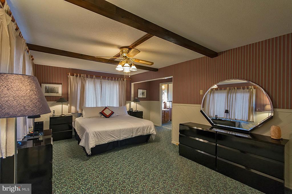 THUNDERBIRD HILLS - Residential