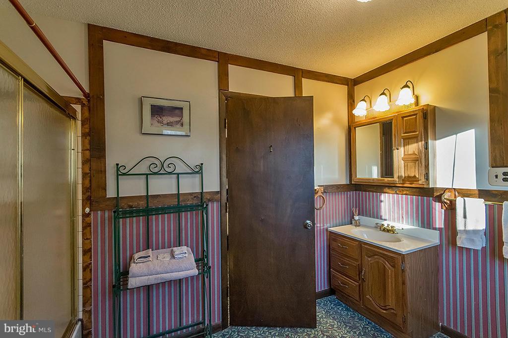 THUNDERBIRD HILLS - Residential