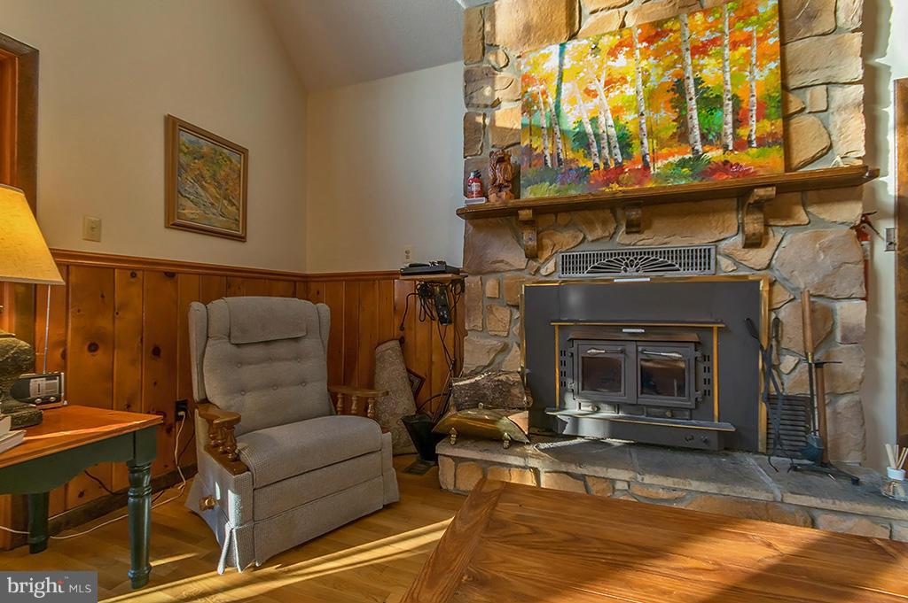 THUNDERBIRD HILLS - Residential