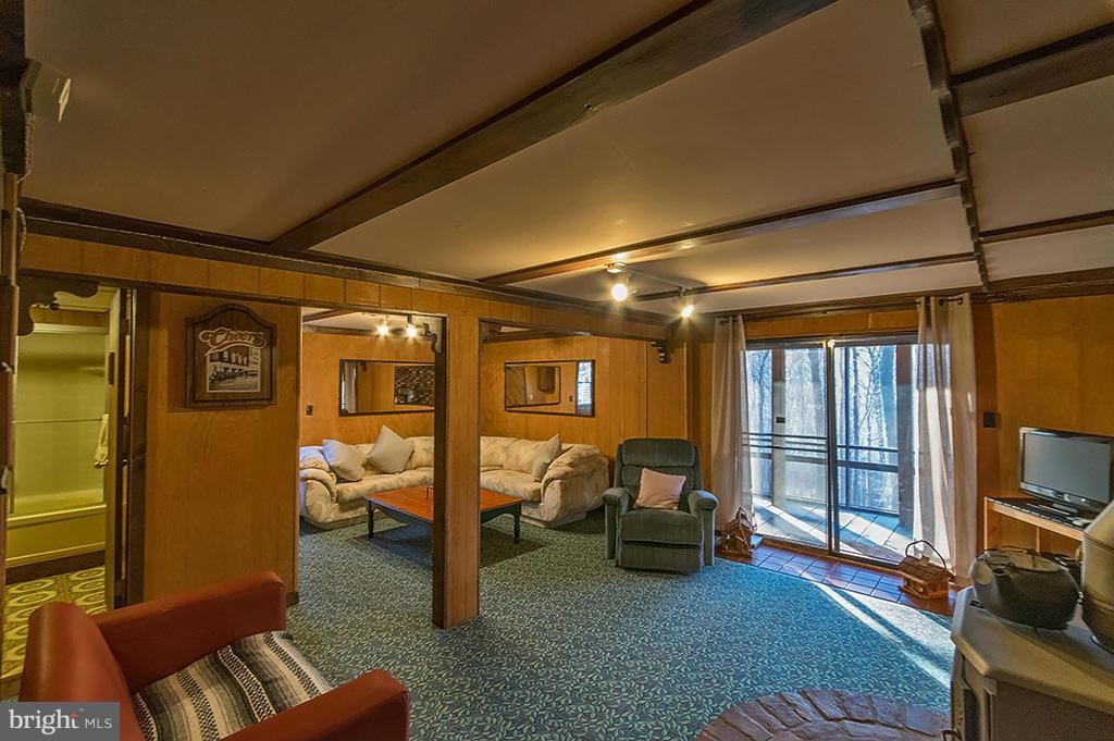 THUNDERBIRD HILLS - Residential