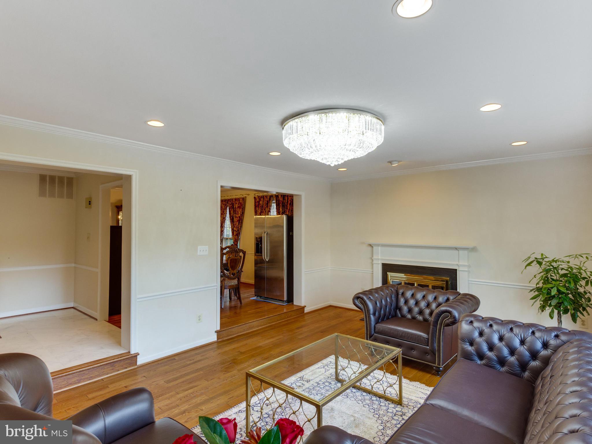 TIMBERLY SOUTH - Residential Lease