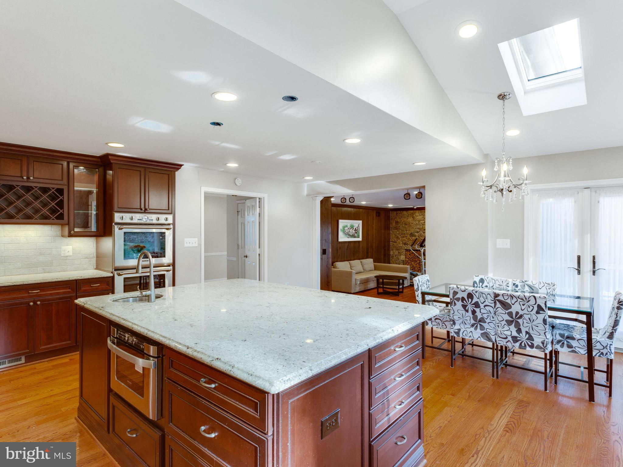 TIMBERLY SOUTH - Residential Lease