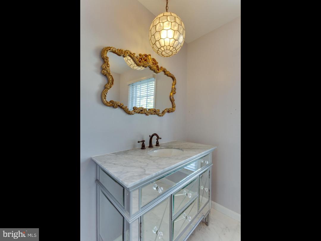 TIMBERLY SOUTH - Residential Lease