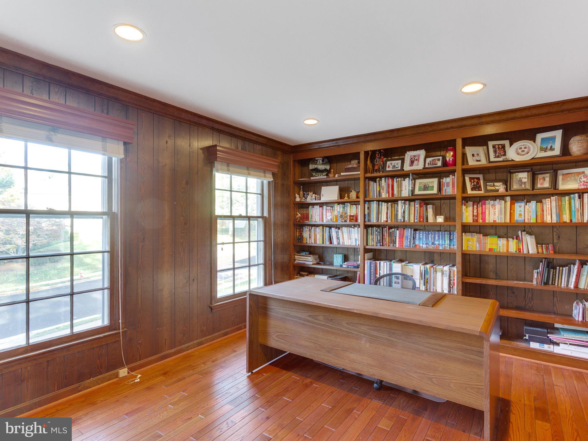 TIMBERLY SOUTH - Residential Lease