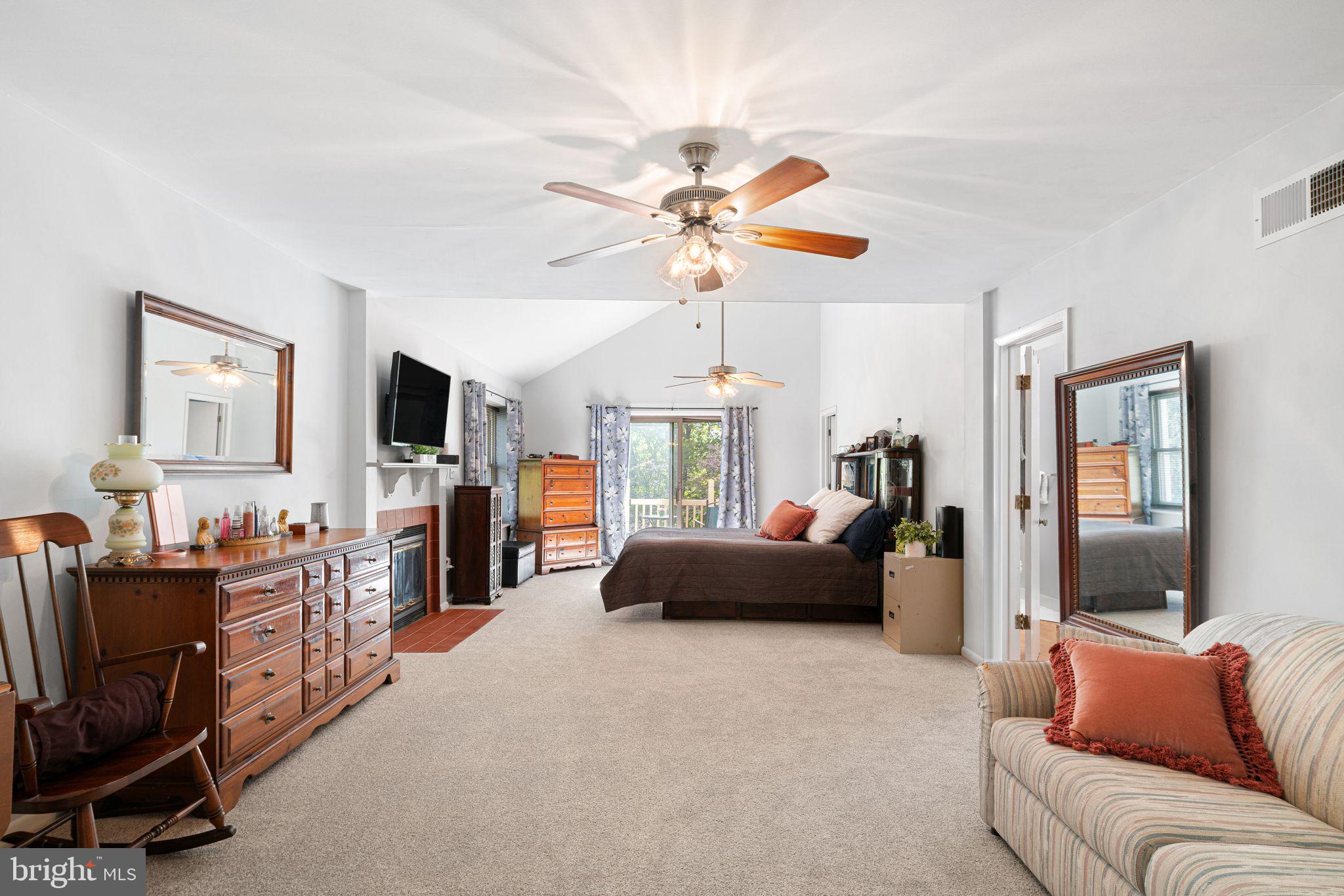 PEBBLE CREEK - Residential