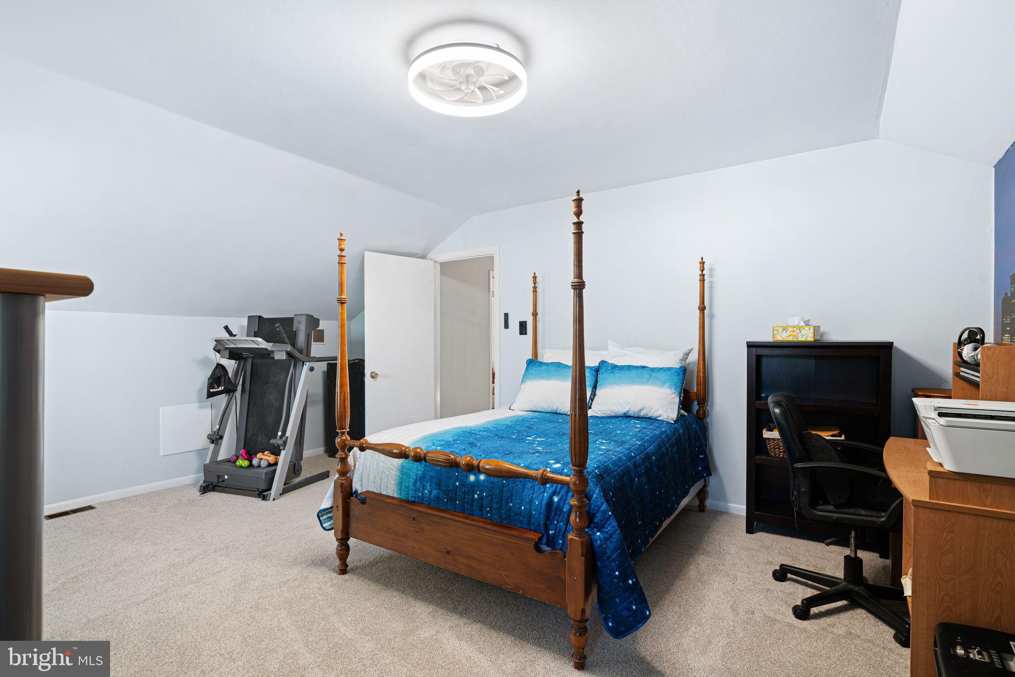 PEBBLE CREEK - Residential