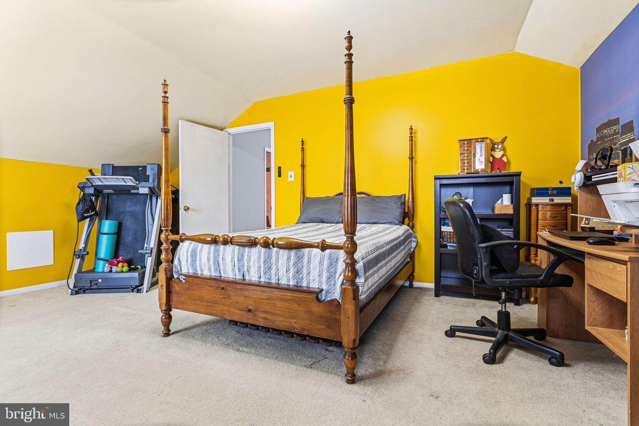 PEBBLE CREEK - Residential