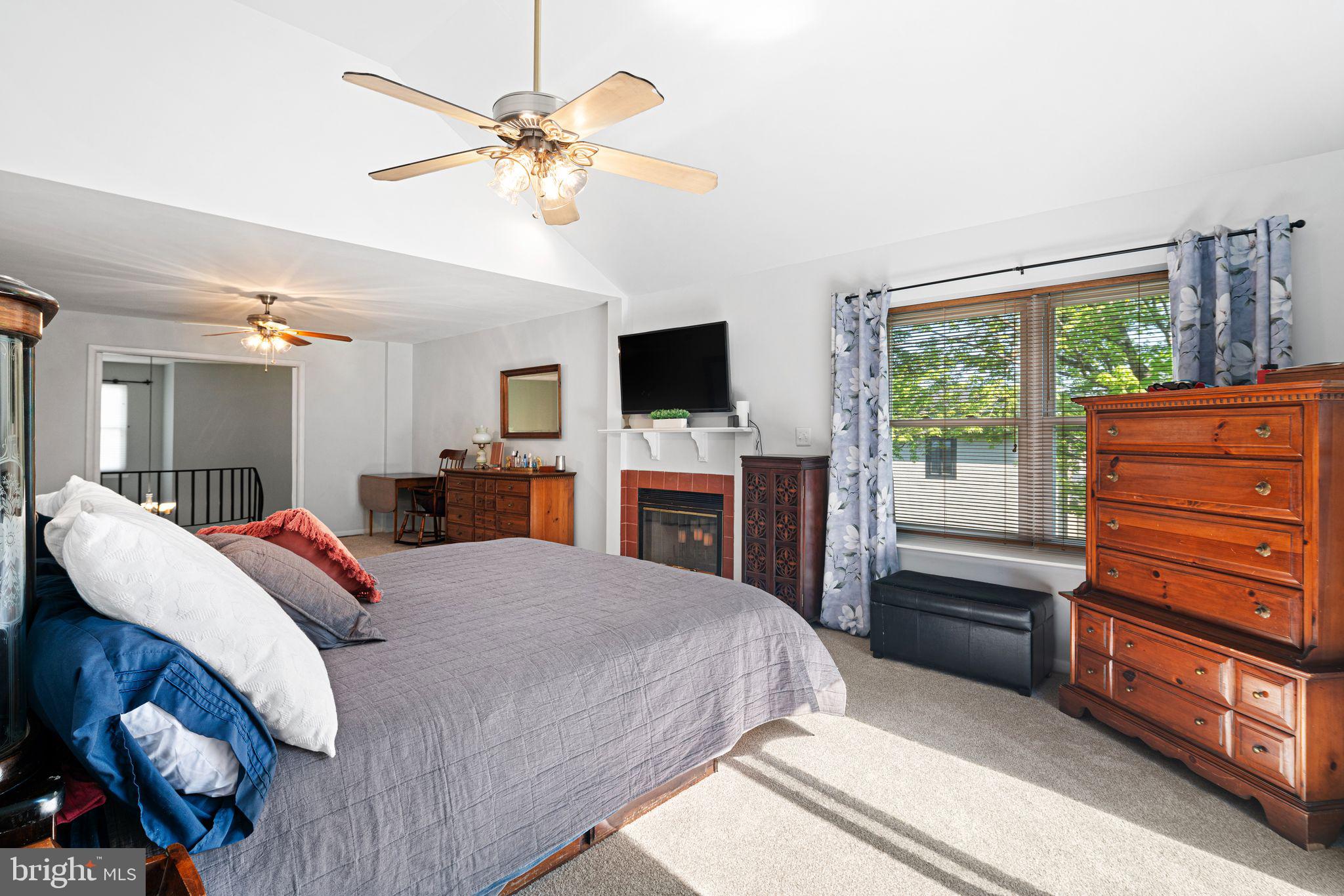 PEBBLE CREEK - Residential