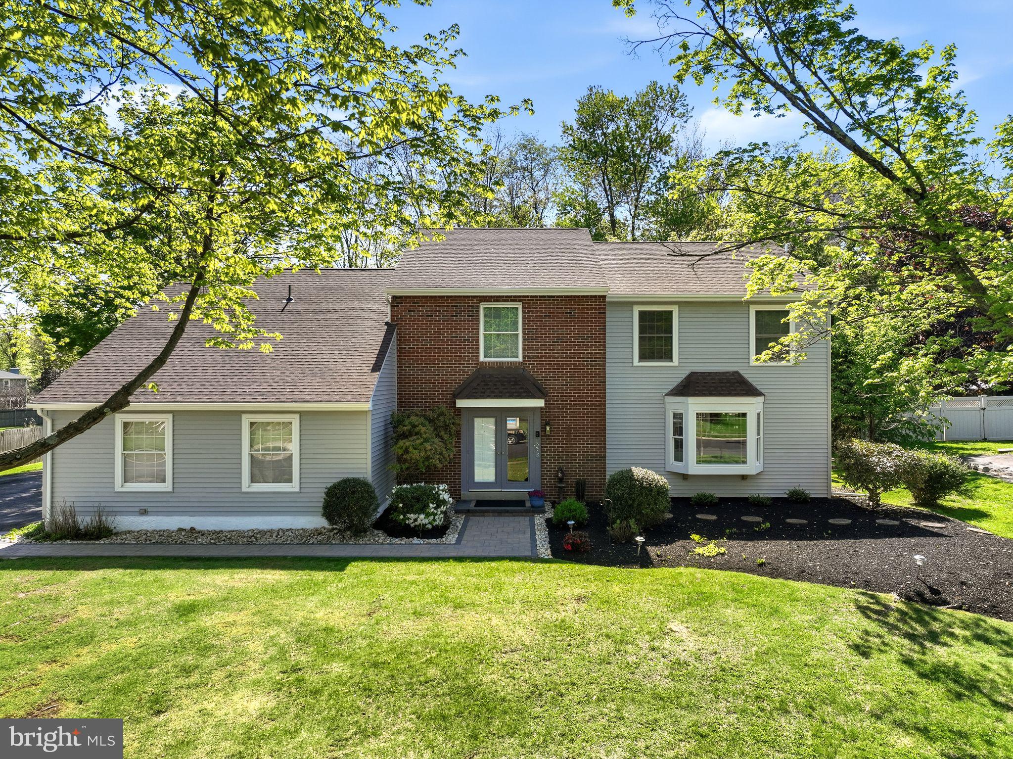 PEBBLE CREEK - Residential